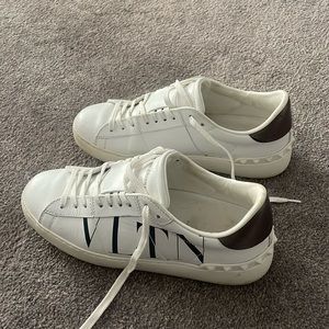 Valentino Garavani Sneakers White Womens